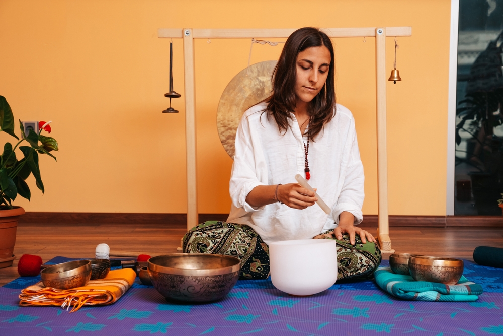 ses banyosu, meditasyon, psikoloji, rahatlama, gevşeme