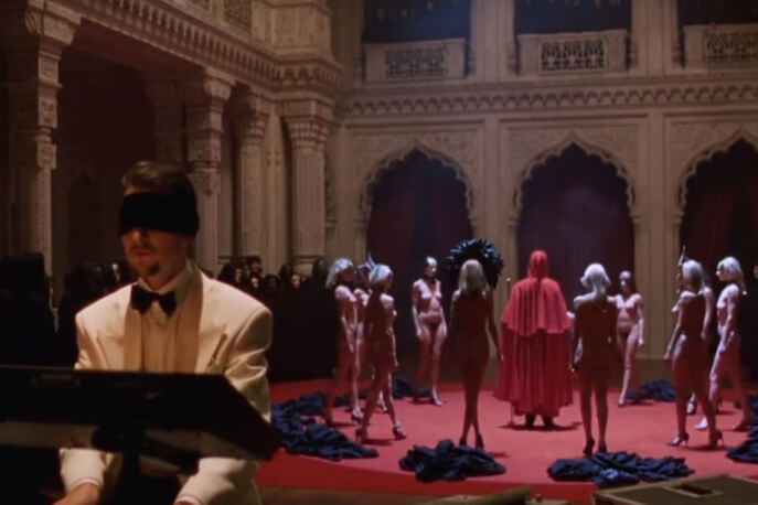 Eyes Wide Shut / Gözleri Tamamen Kapalı                                      