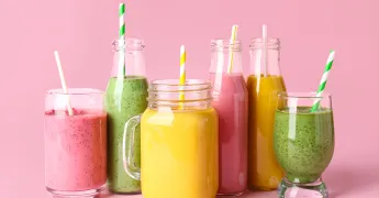 Sabah Enerjisi: Smoothie mi, Meyve Suyu mu?