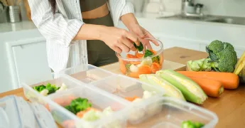 Atıksız Bir Mutfak Mümkün mü? Çöpe Attıklarımıza Yeniden Bakmak