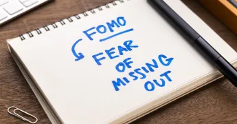 Sosyal Medyanın Görünmez Gölgesi: FOMO Nedir ve Nasıl Başa Çıkılır?