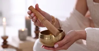 5000 Yıllık Kadim Teknik: Ses Meditasyonunun Bedensel Gücü
