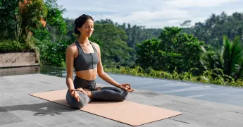 Kendinle Baş Başa Kalıp Rahatlayabileceğin Ritüel: Vipassana Meditasyonu