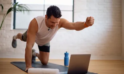 Evde Aletsiz Yapabileceğiniz Yağ Yakıcı ve Sıkılaştırıcı Fitness Rutini
