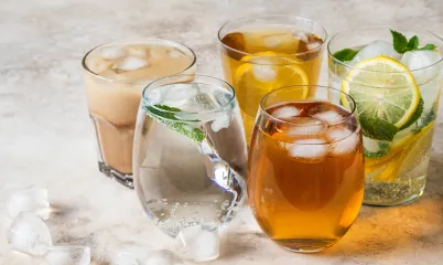 Bir Bardakta Sağlık Arayışı: Hangi İçecek Vücuduna Daha İyi Gelir?