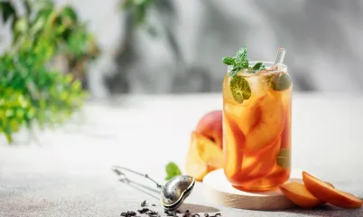 Hem Serinletecek Hem de Sağlığına İyi Gelecek Buzlu Çay Tarifleri