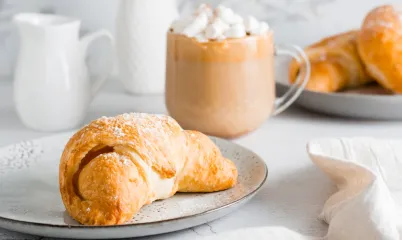 Dalgona Kahvesi ve Kruvasan Denedin mi?