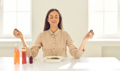 Mindful Eating Meditasyonu ile Günlük Hayatını Nasıl Düzene Sokarsın?