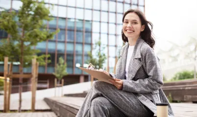 Kariyer Yolculuğunda Kendi Hikâyeni Yarat: Etkili CV ve Mülakat Rehberi