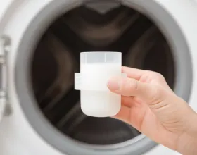 Çamaşır Makinen Plastik Salıyor: Mikroplastiklerin Okyanusla Gizli Bağı