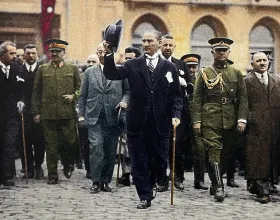 29 Ekim Cumhuriyet Bayramı’nda Ankara’dan Dünyaya Yayılan İlk Radyo Yayını