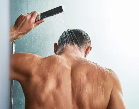 Egzersiz Sonrası Sinir Sistemi Bakımı: Soğuk Duş mu, Sıcak Duş mu?