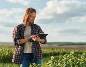 Küresel Isınmayı Yavaşlatan Görünmez Güç: Toprak Karbonu