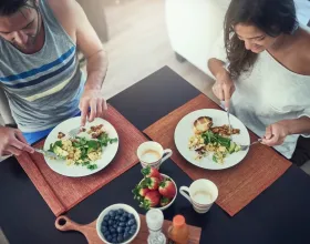 Gün İçerisinde Sağlığın İçin Dışarıda Hangi Yemekleri Tüketmelisin?