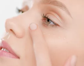 Doğru Göz Çevresi Bakımı Nasıl Yapılır?