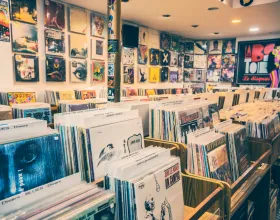 Plakçılarda Nostalji: Eski Müzik Dükkanlarının Büyüsü 