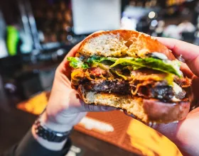 Hızlı Yemek Yemenin Sağlık İçin Zararları