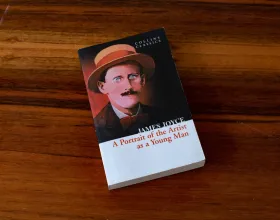 James Joyce Kimdir? Sınırları Zorlayan Bir Yazarın Hikâyesi
