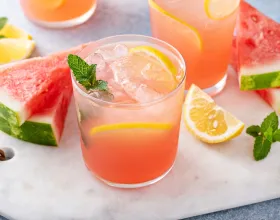 Soğuk, Lezzetli ve Sağlıklı: Karpuzlu Limonata Tarifi