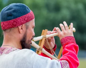 Nadir Bulunan Müzik Enstrümanı Günü: Duyulmamış Seslerin Ruh Halinize Katkısı