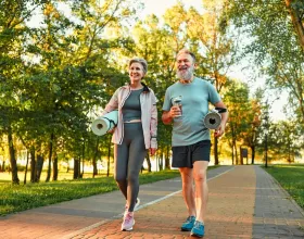 Koltuklarınızdan Kalkın! Orta Yaş ve Üzeri İçin Egzersiz Rehberi