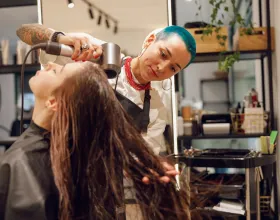 Saç Kuruturken Nelere Dikkat Etmen Gerekiyor?