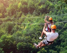 Zipline ile Adrenalin Dolu Anlar Seni Bekliyor