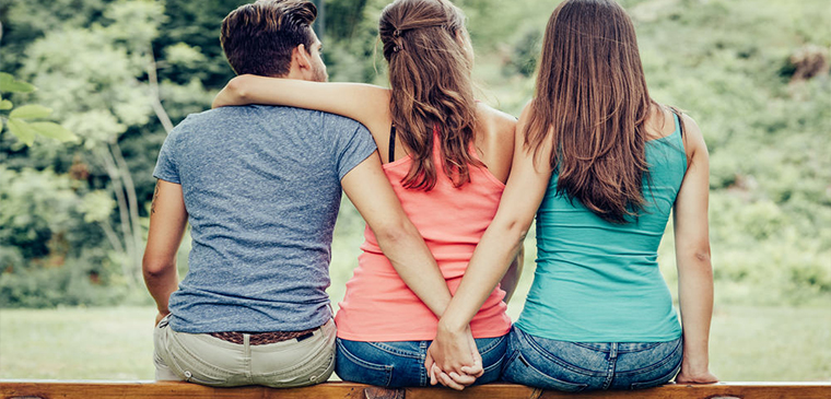 Sevgilinin seni aldattığını öğrensen ne yaparsın?