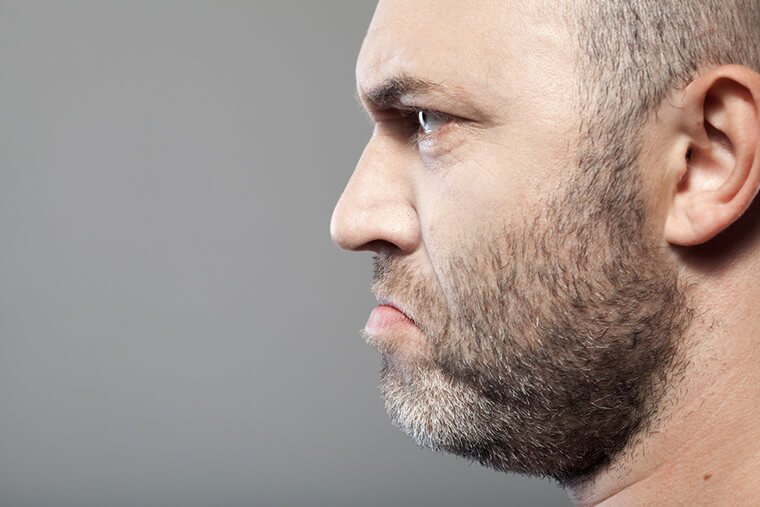 anlasilmadiginizi_dusunup_insanlarla_araniza_duvar_ormeyin